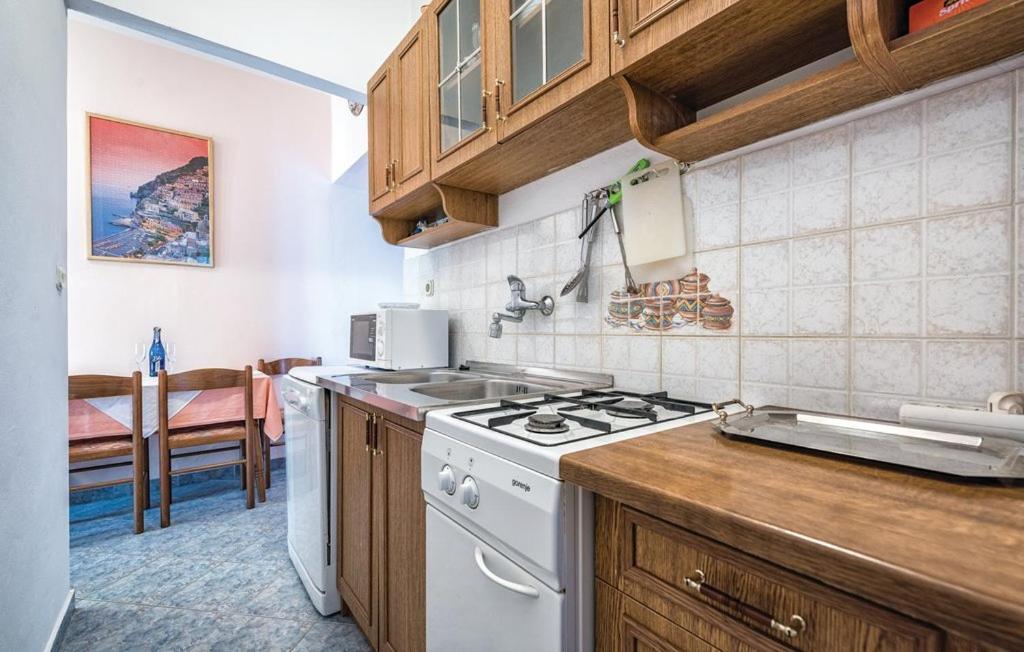 Apartment Tezak Kukci Extérieur photo