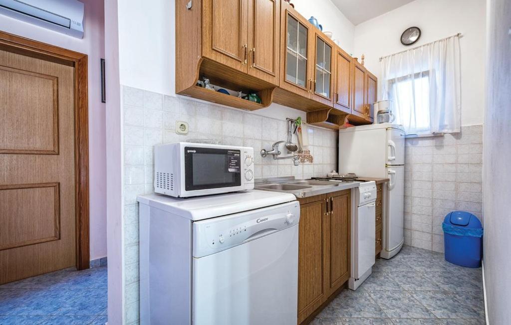 Apartment Tezak Kukci Extérieur photo